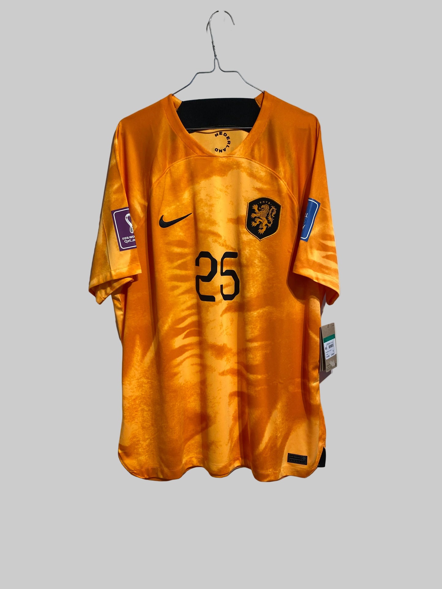 Holland “XAVI”