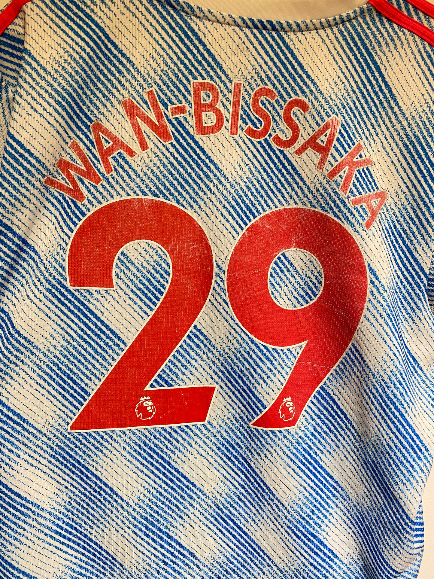 Manchester United “WAN-BISSAKA”