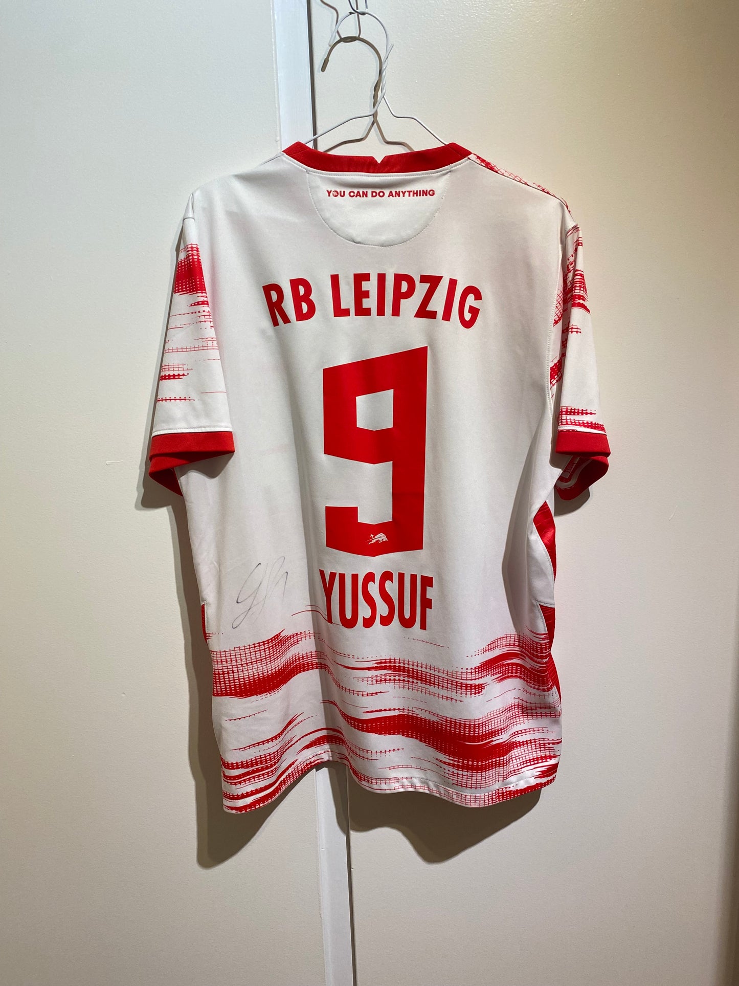 Red Bull Leipzig “YUSSUF” 21/22 Hjemme + Autograf